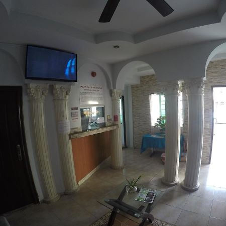 Backpacker Inn Панама Сити Екстериор снимка